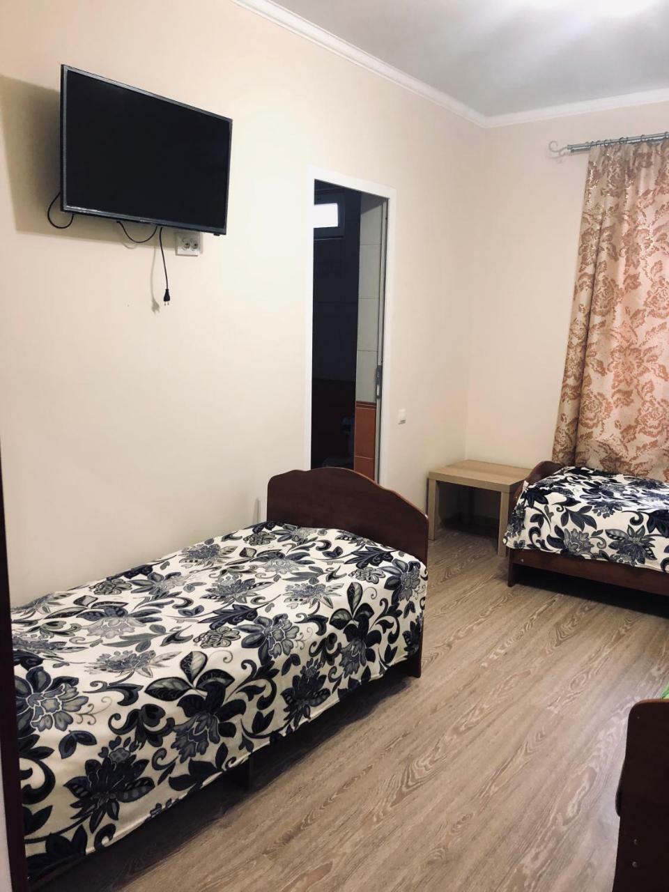 Guest House Nadia Σουχούμι Εξωτερικό φωτογραφία
